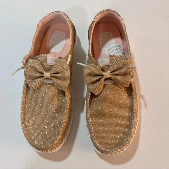 NWOT Hey Dude Wendy Sparkle Bow Shoes - Size 7 - Picture 4 of 12